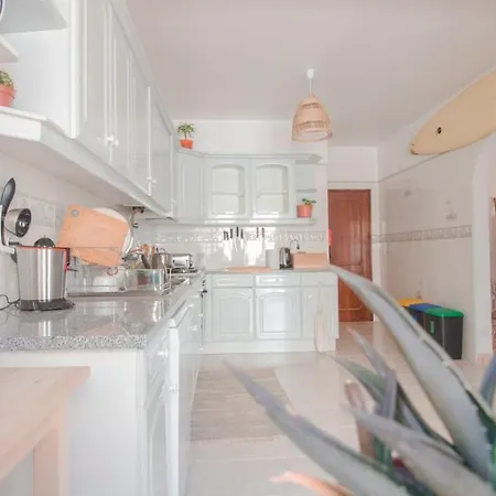 Lemontree Eco Surfhouse *