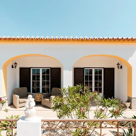 Lemontree Eco Surfhouse Pensjonat *