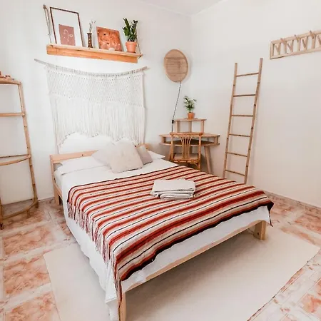 Lemontree Eco Surfhouse *