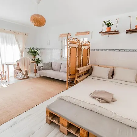 Lemontree Eco Surfhouse