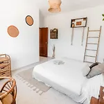 בית הארחה Lemontree Eco Surfhouse