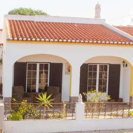 Gasthof Lemontree Eco Surfhouse Sagres