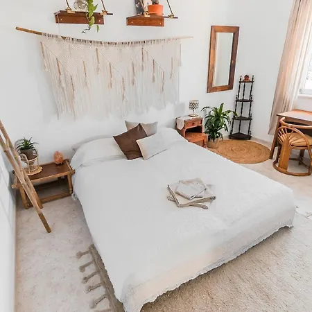 Lemontree Eco Surfhouse Gasthof *